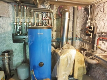 Изображение Отопление газовым напольным котлом Buderus Logano
